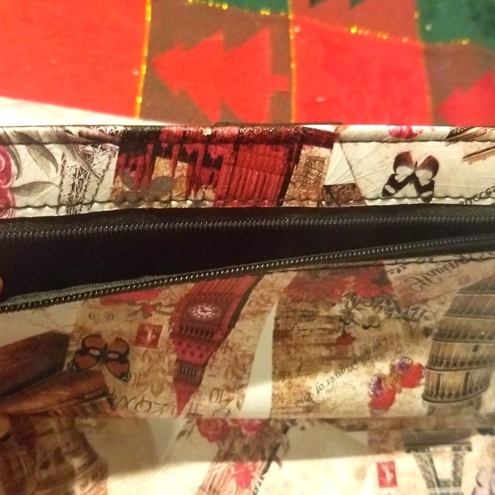 Wallet - Picture 4 of 9